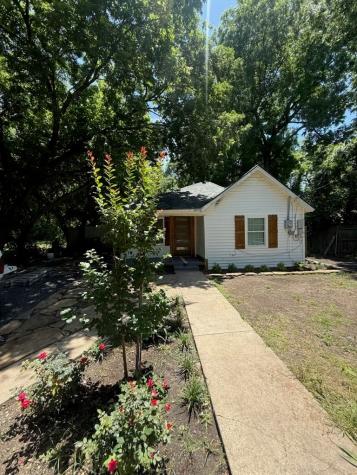 602 Pierson Street Lancaster TX 75146