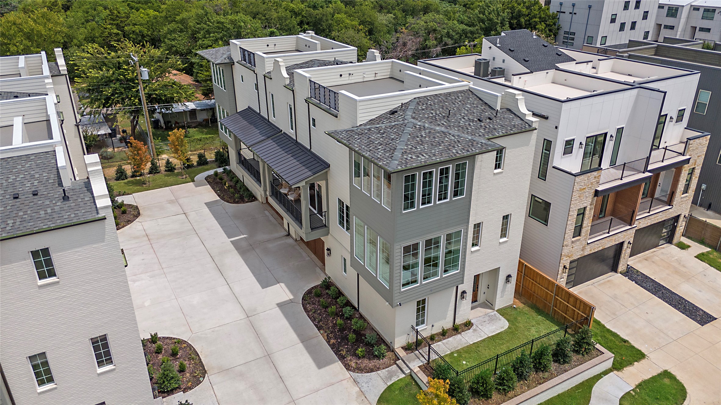 1029 Mobile Street Dallas TX 75208