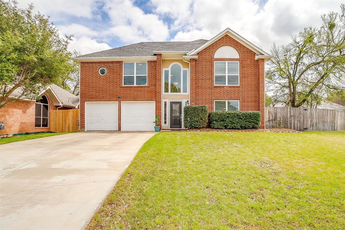 4548 Queenswood Drive Grand Prairie TX 75052
