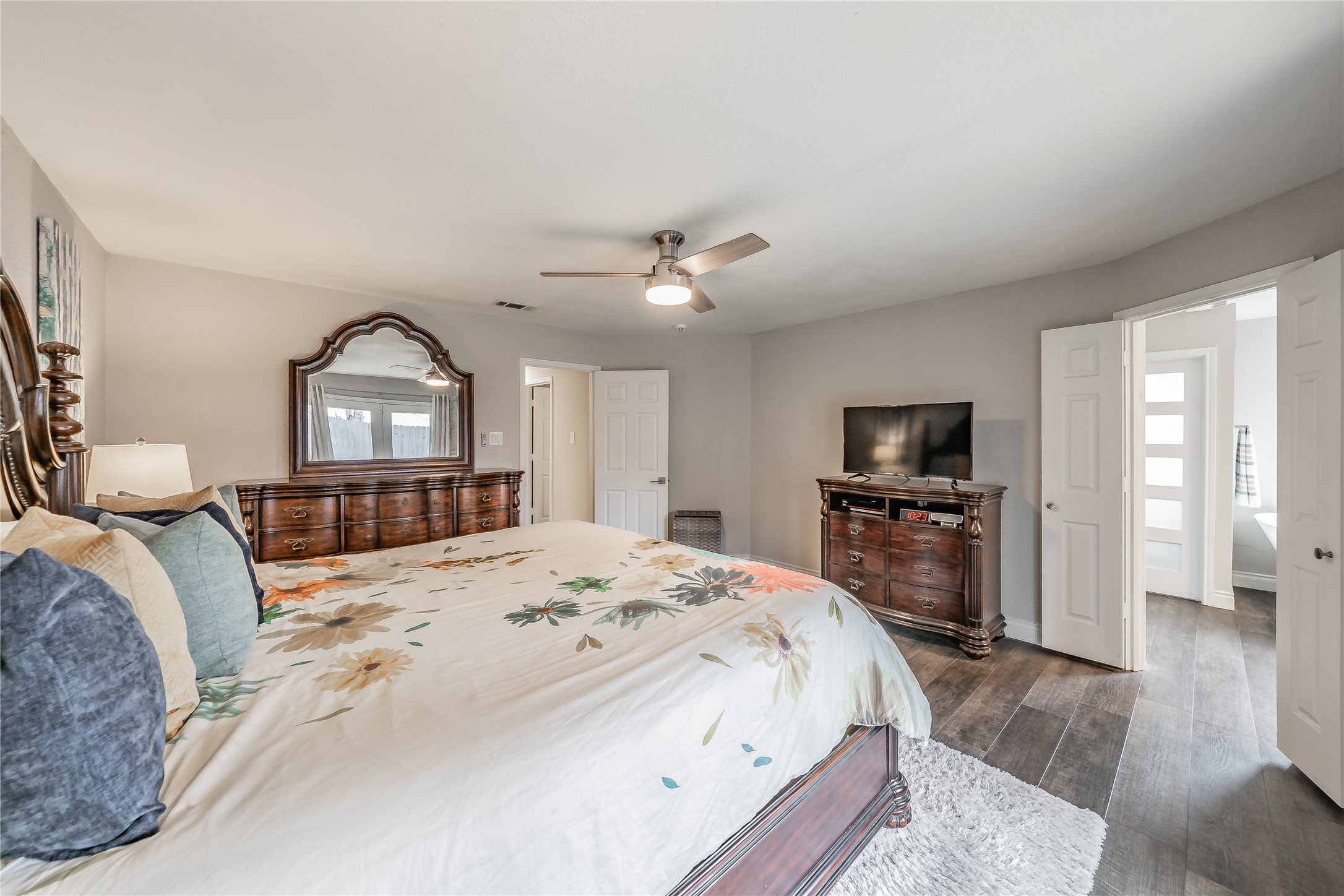 1521 Briarcrest Drive Grapevine TX 76051