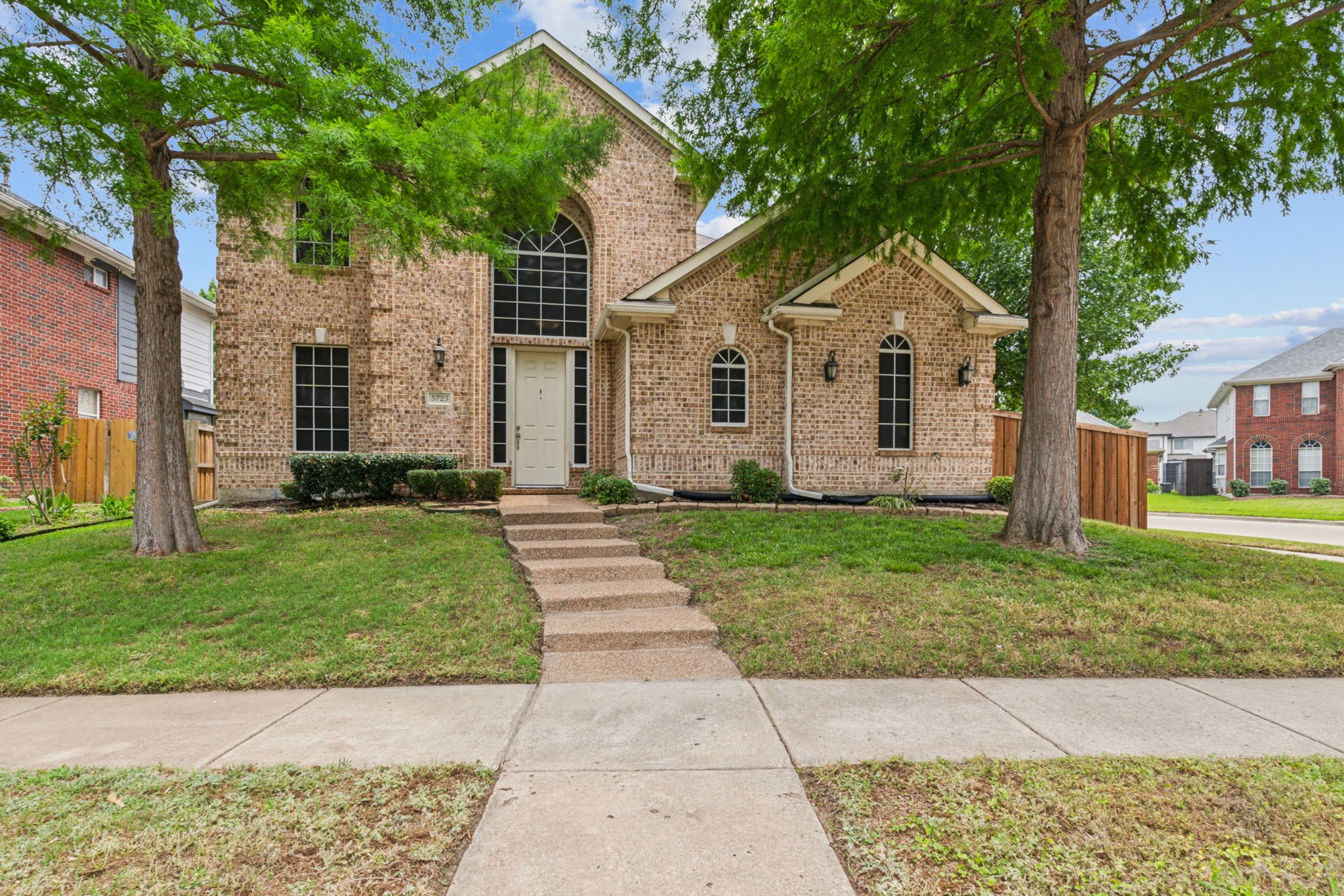 5723 Green Hollow Lane The Colony TX 75056