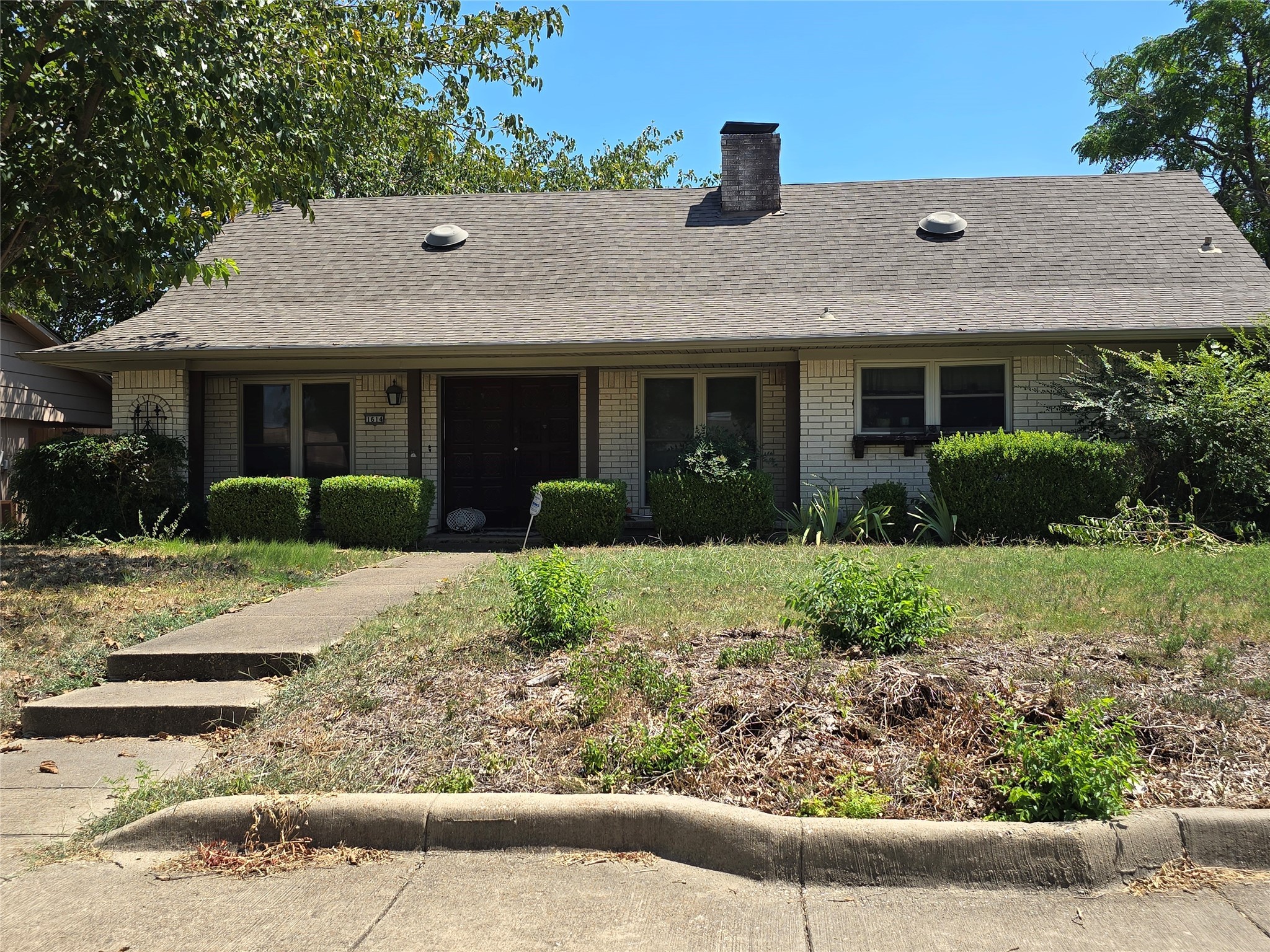 1614 Kingsbridge Drive Garland TX 75044