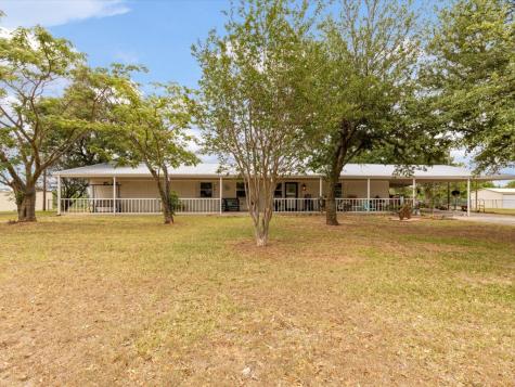 100 N Hill Top Court Springtown TX 76082