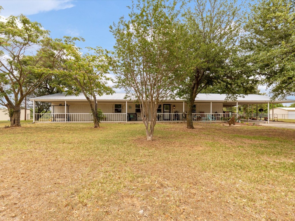 100 N Hill Top Court Springtown TX 76082
