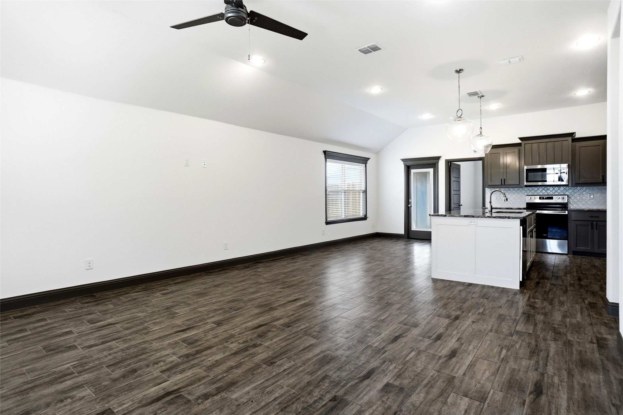 210 Clover Circle Weatherford TX 76086