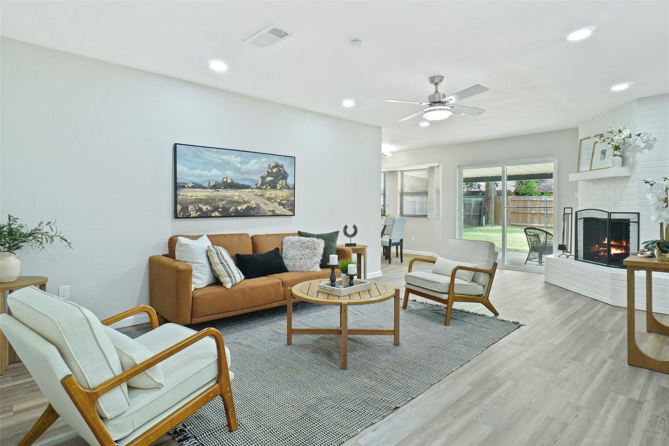 8433 Glenann Drive North Richland Hills TX 76182