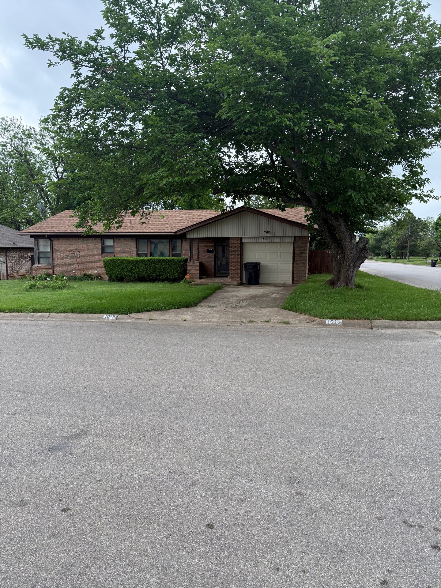 1015 Euclid Street Cleburne TX 76033