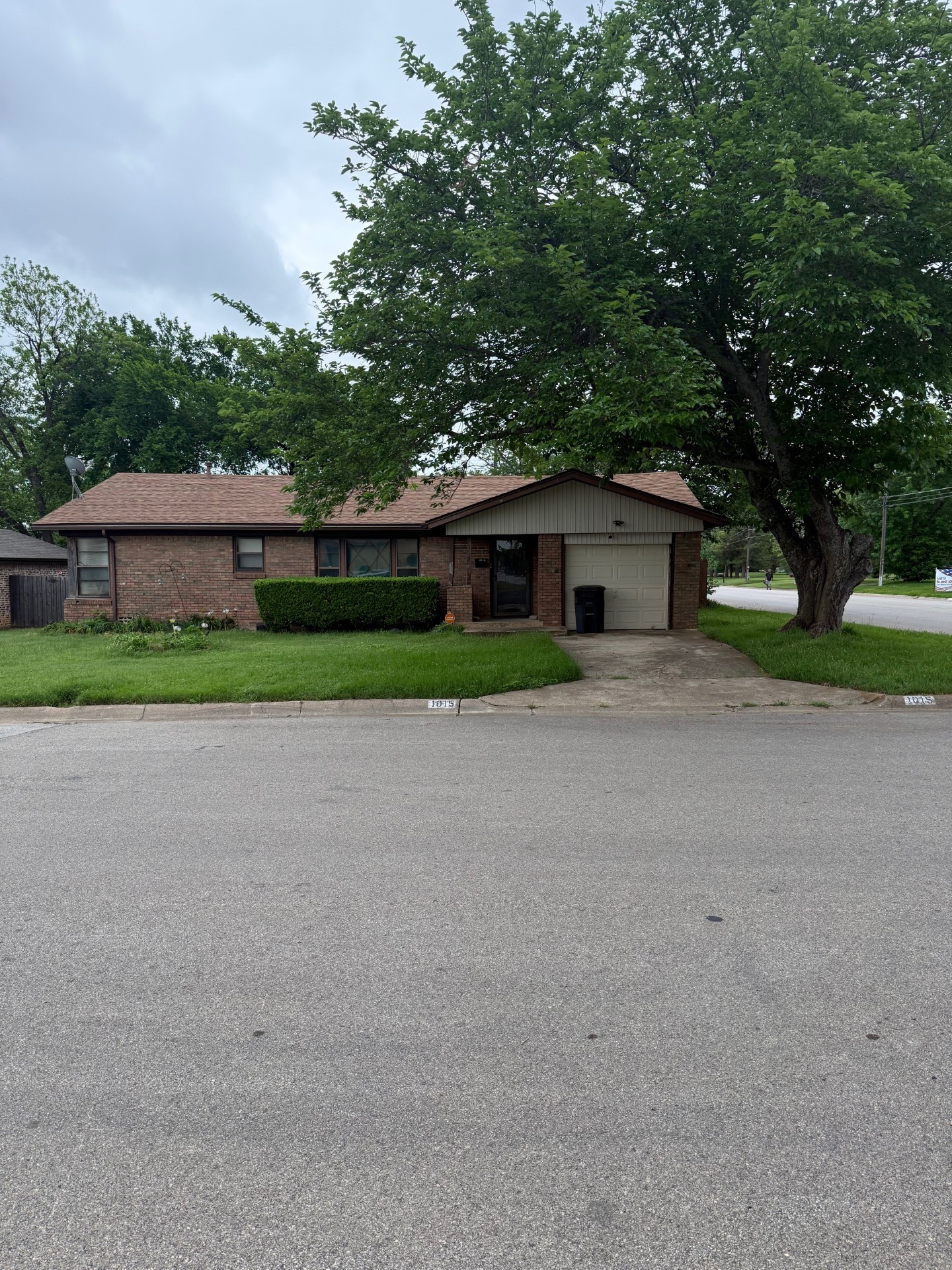 1015 Euclid Street Cleburne TX 76033