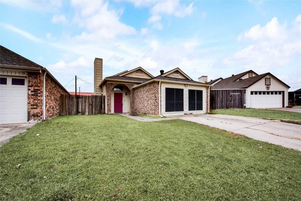 1205 White Lake Drive Irving TX 75060