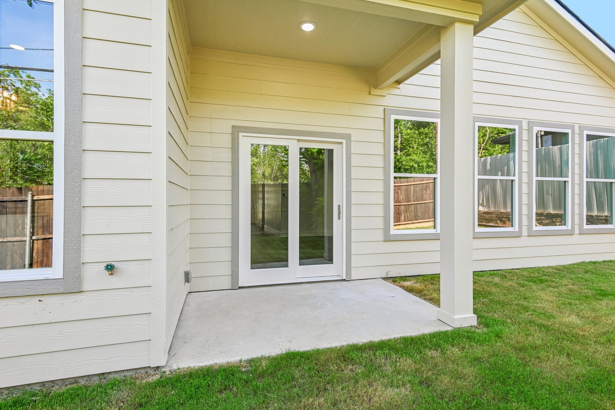 2504 Vaughn Boulevard Fort Worth TX 76105