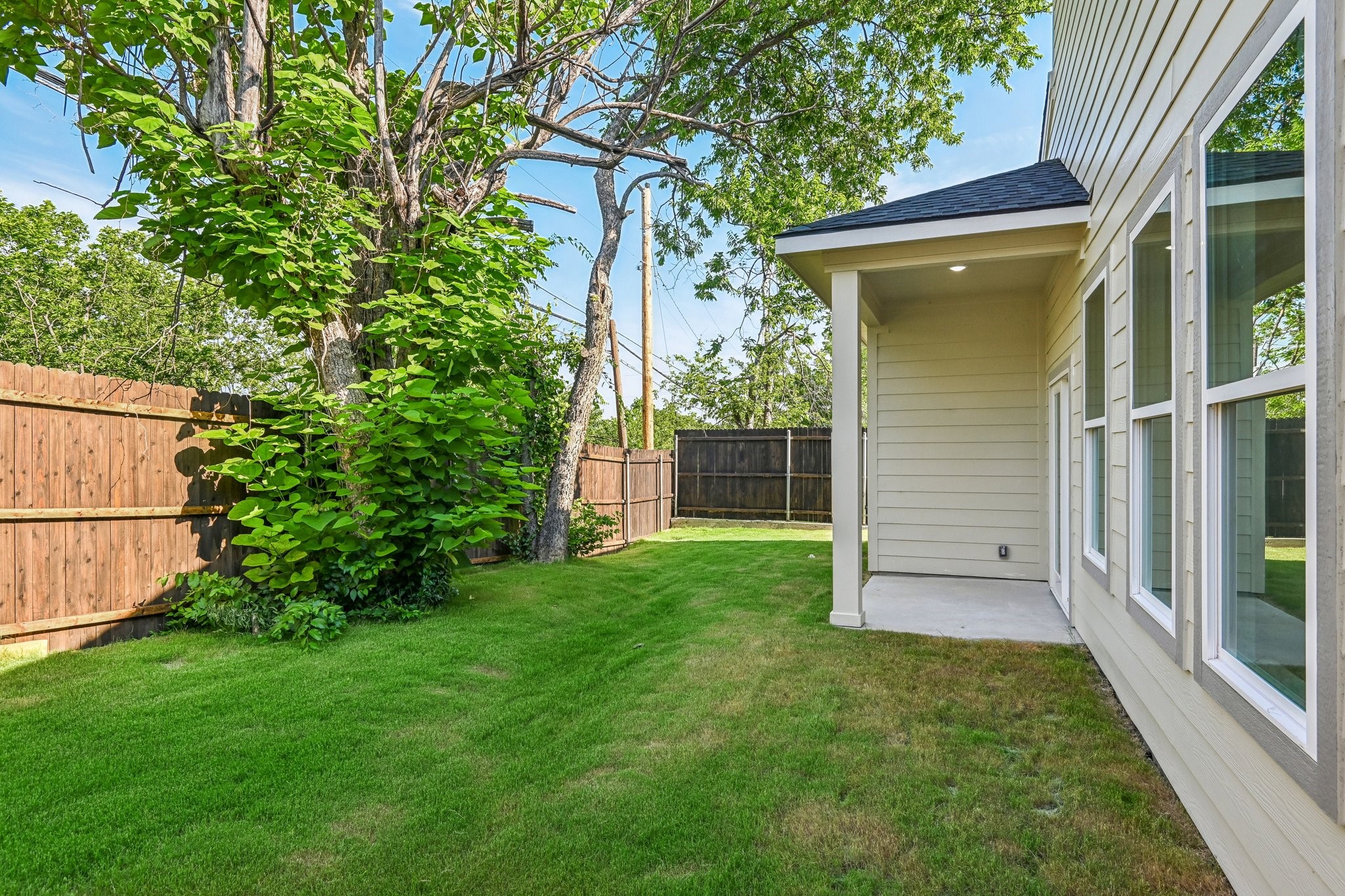 2504 Vaughn Boulevard Fort Worth TX 76105