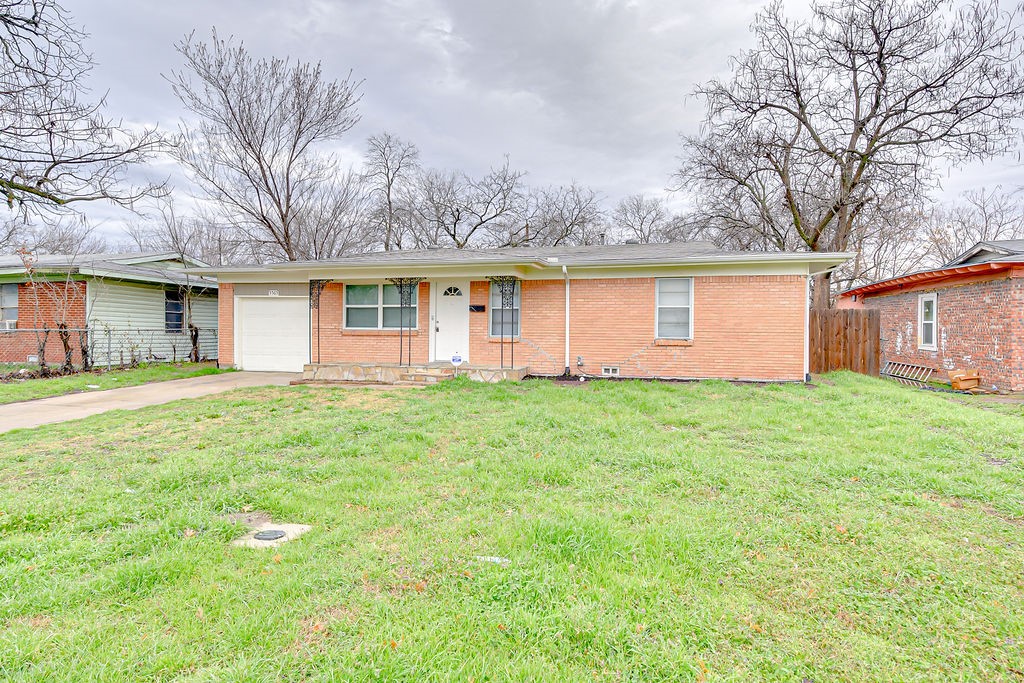 5565 Burton Avenue Fort Worth TX 76119