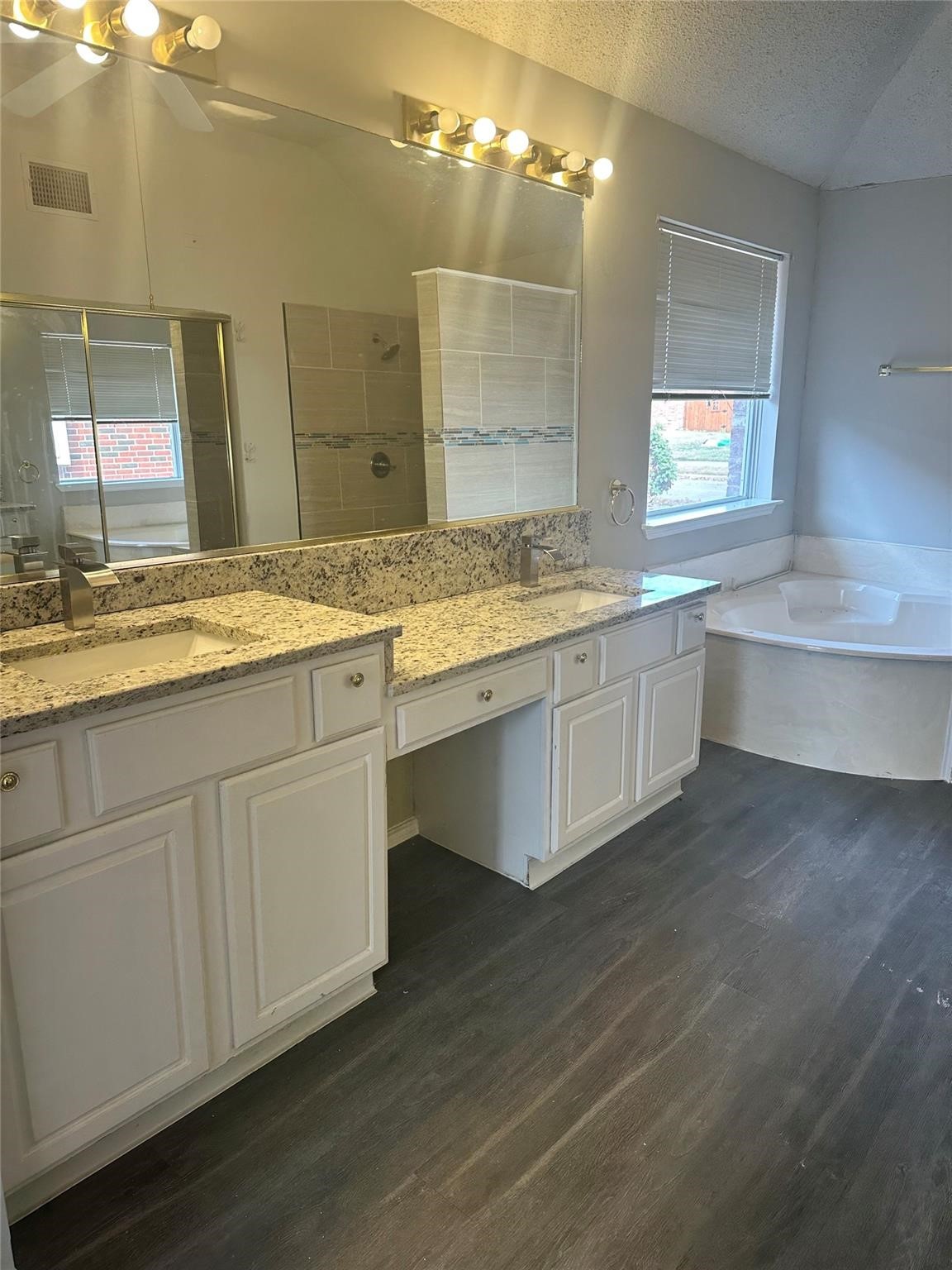 2409 Homestead Drive Mesquite TX 75181