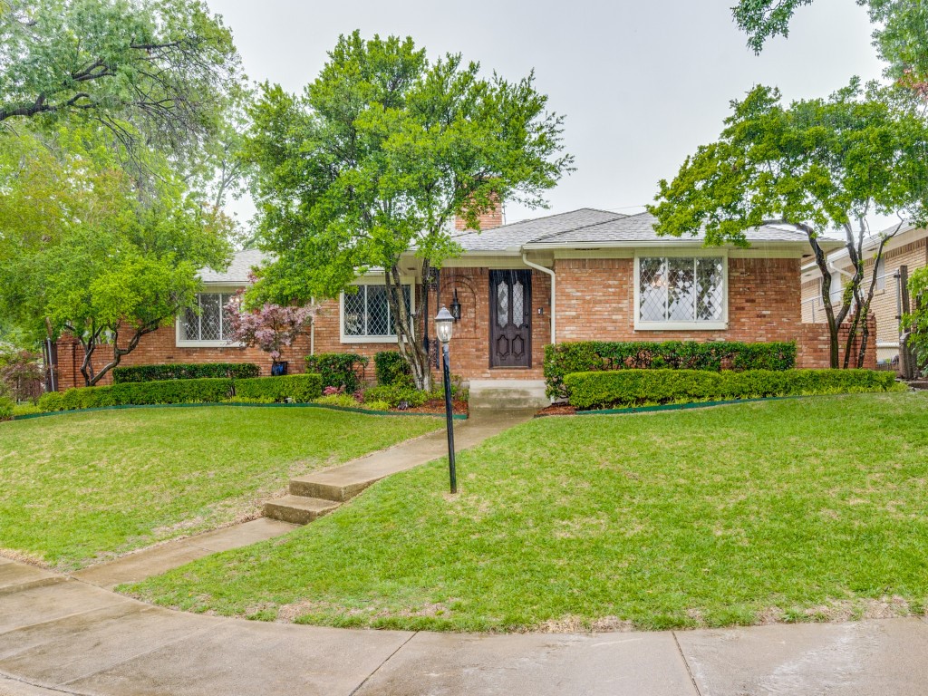 9560 Heatherdale Drive Dallas TX 75243