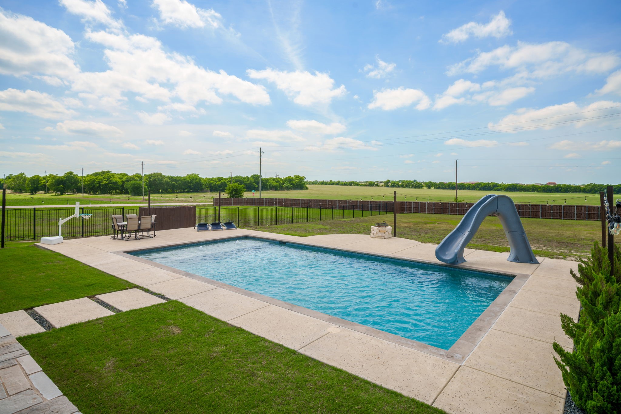 860 Dove Meadow Trail Waxahachie TX 75167