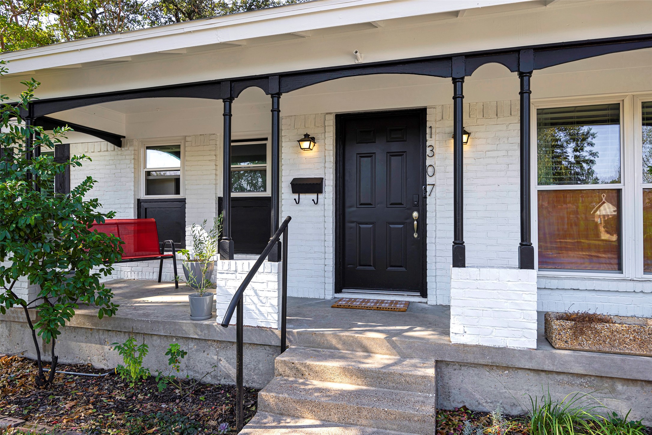 1307 Flamingo Lane Garland TX 75042