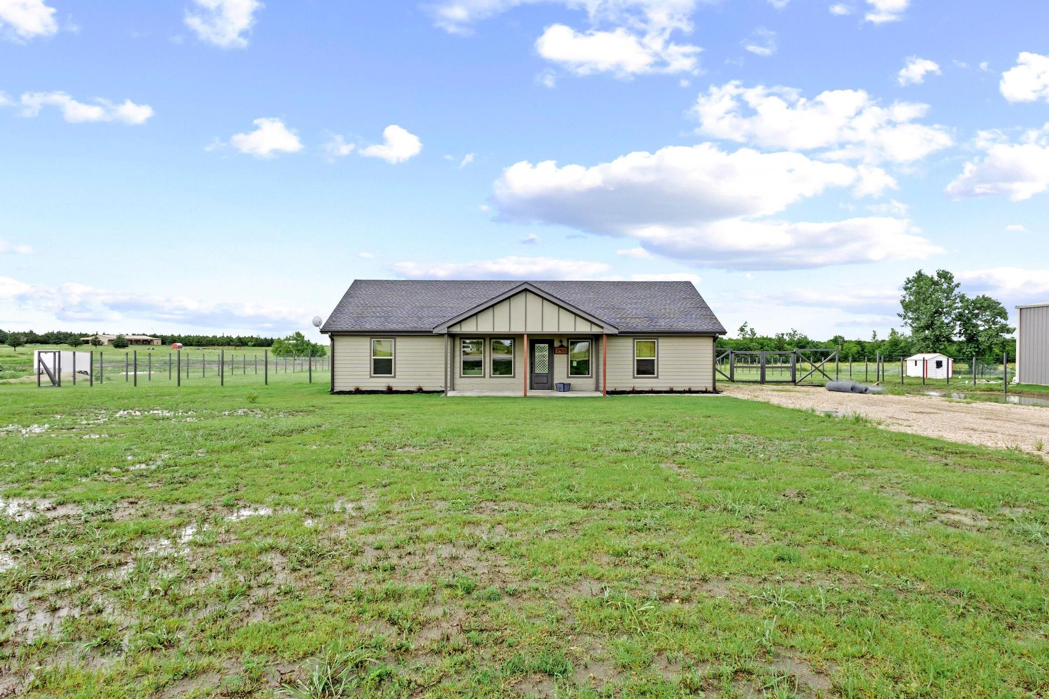 293 Private Road 36008 Honey Grove TX 75446