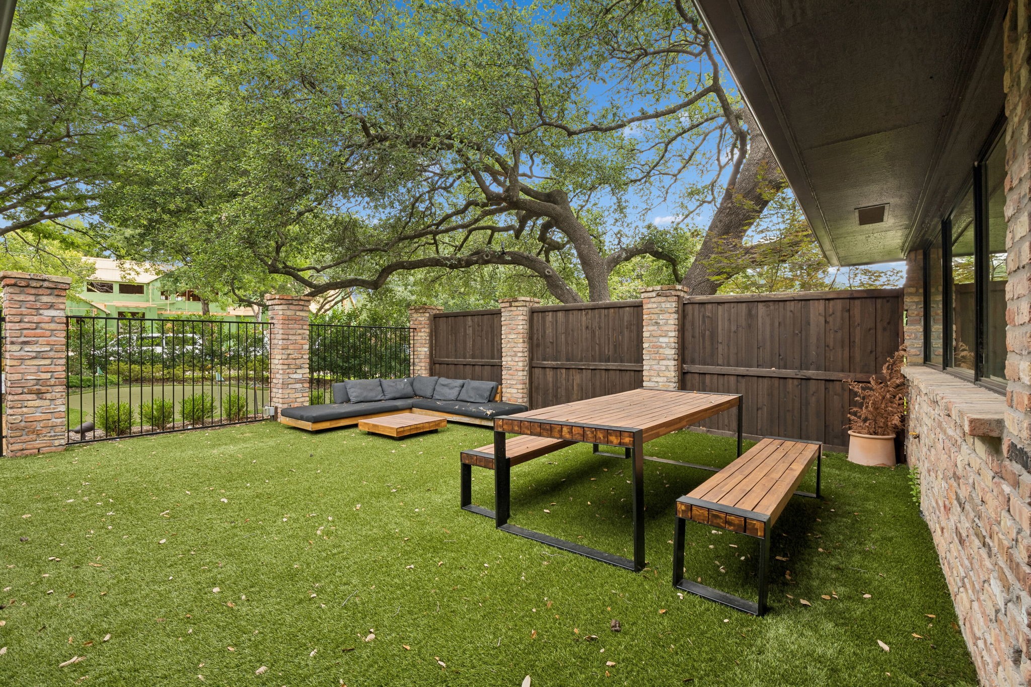 98 W Shore Place Richardson TX 75080