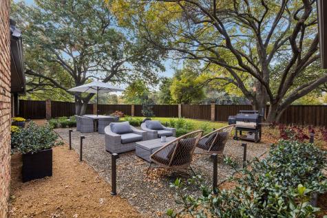 98 W Shore Place Richardson TX 75080