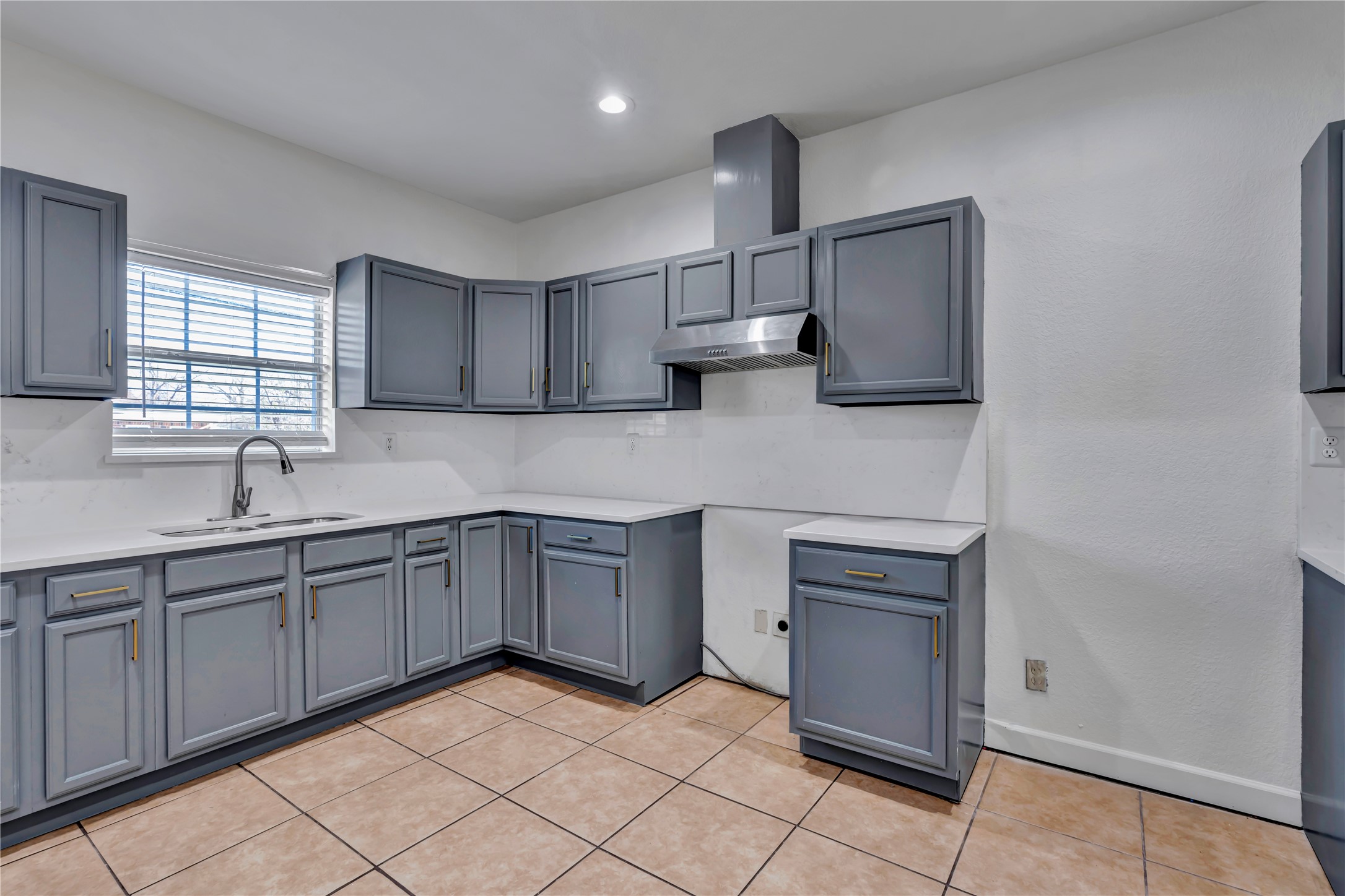3022 Loving Avenue Fort Worth TX 76106