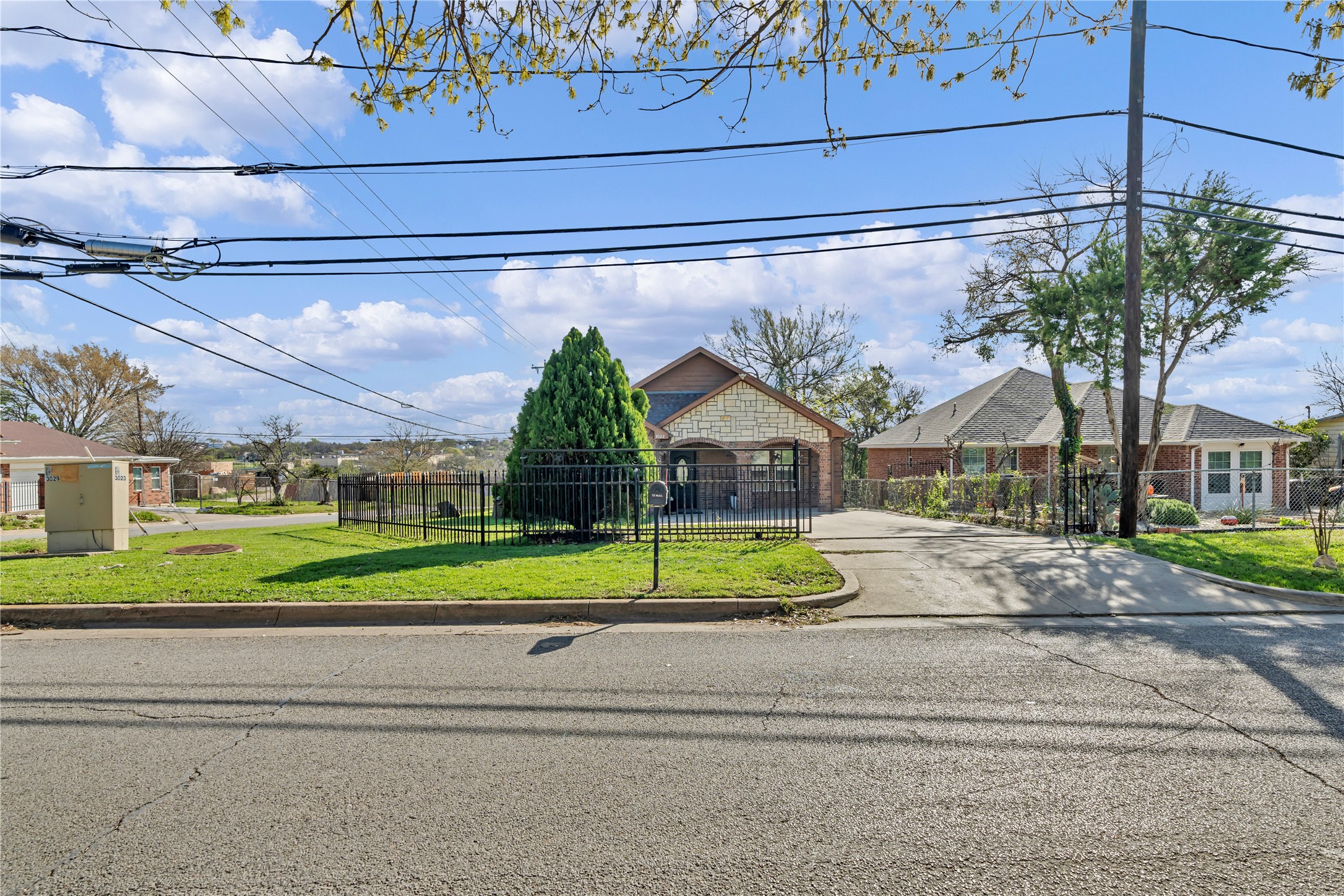 3022 Loving Avenue Fort Worth TX 76106