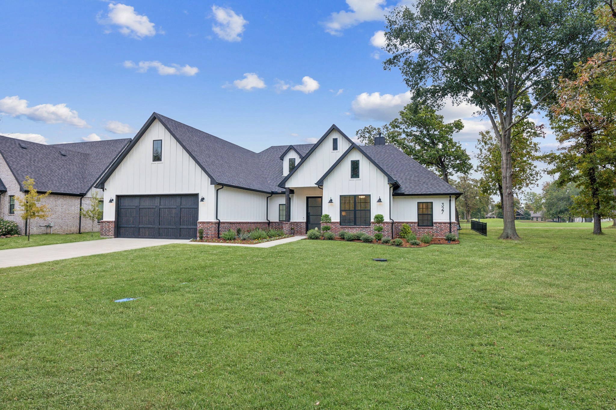 327 Saint Andrews Drive Mabank TX 75156
