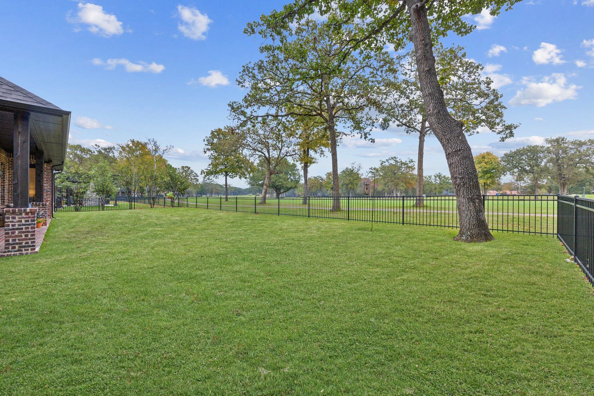 327 Saint Andrews Drive Mabank TX 75156