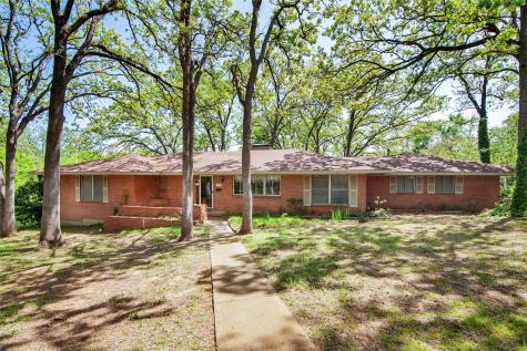 1500 W Heron Street Denison TX 75020