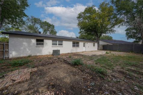 217 Palomino Drive Saginaw TX 76179