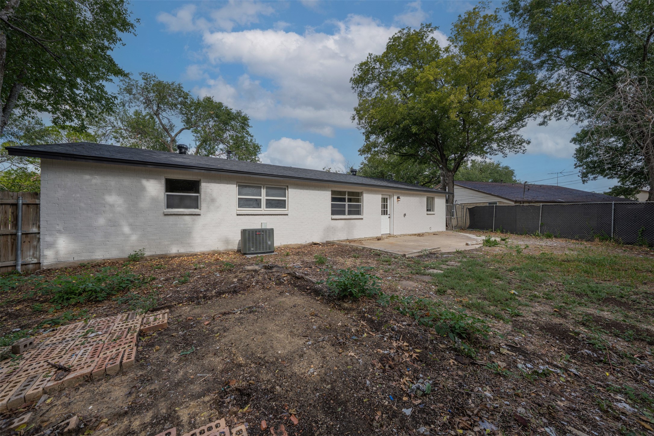217 Palomino Drive Saginaw TX 76179
