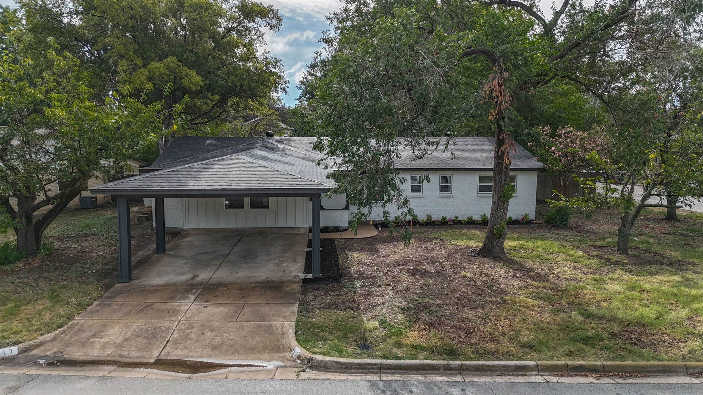 217 Palomino Drive Saginaw TX 76179