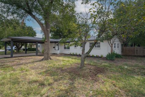 217 Palomino Drive Saginaw TX 76179