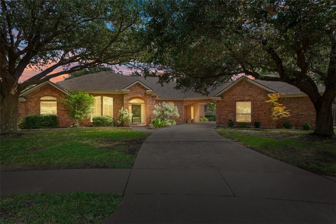 109 Cantor Court Woodway TX 76712