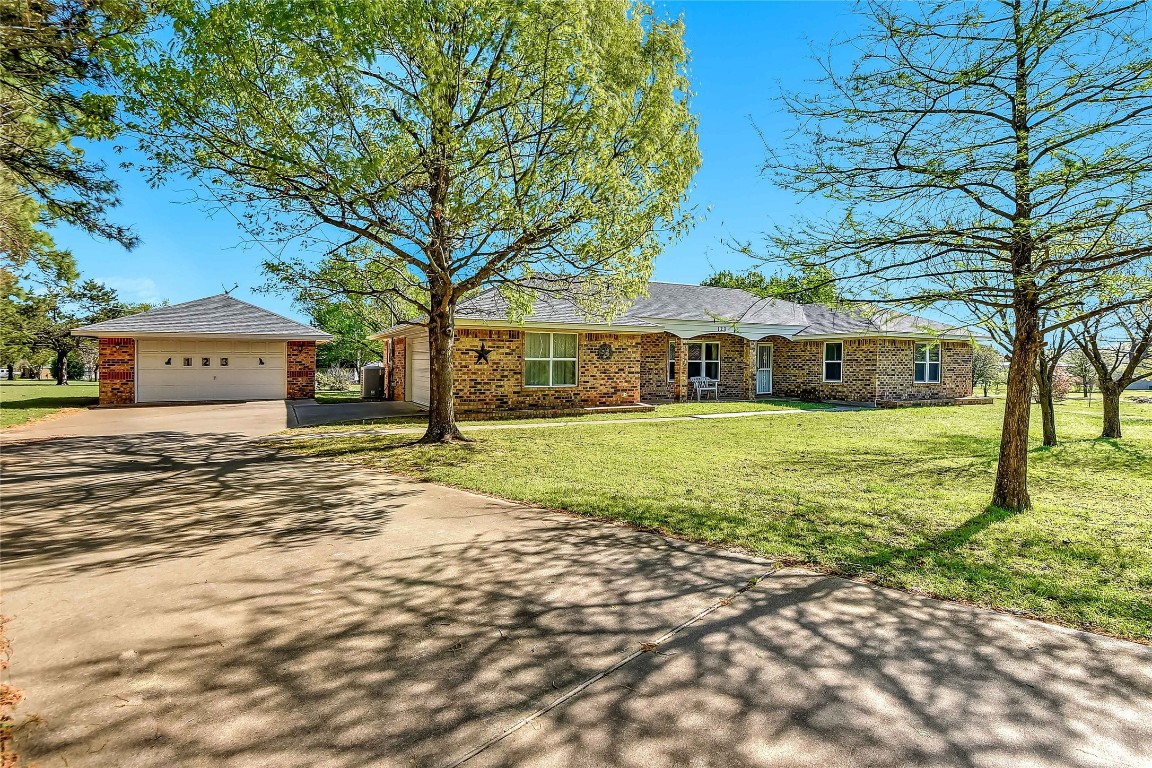 123 S Meadowbrook Drive Pottsboro TX 75076