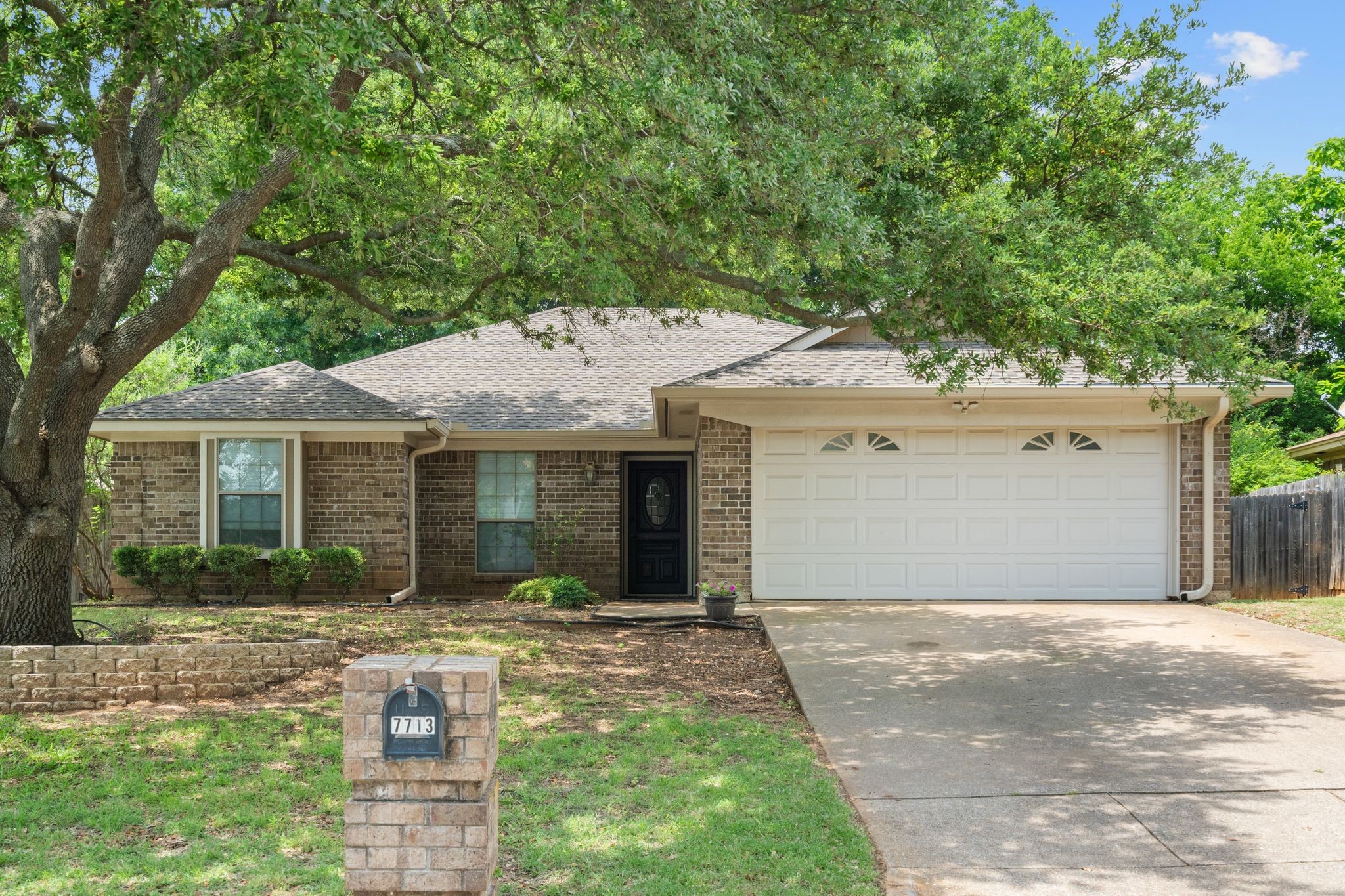 7713 Miracle Lane North Richland Hills TX 76182