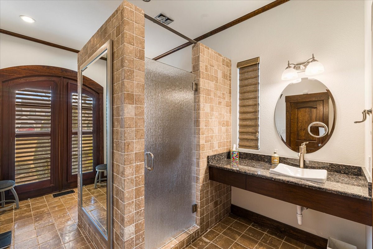 1173 The Shores Drive Corsicana TX 75109