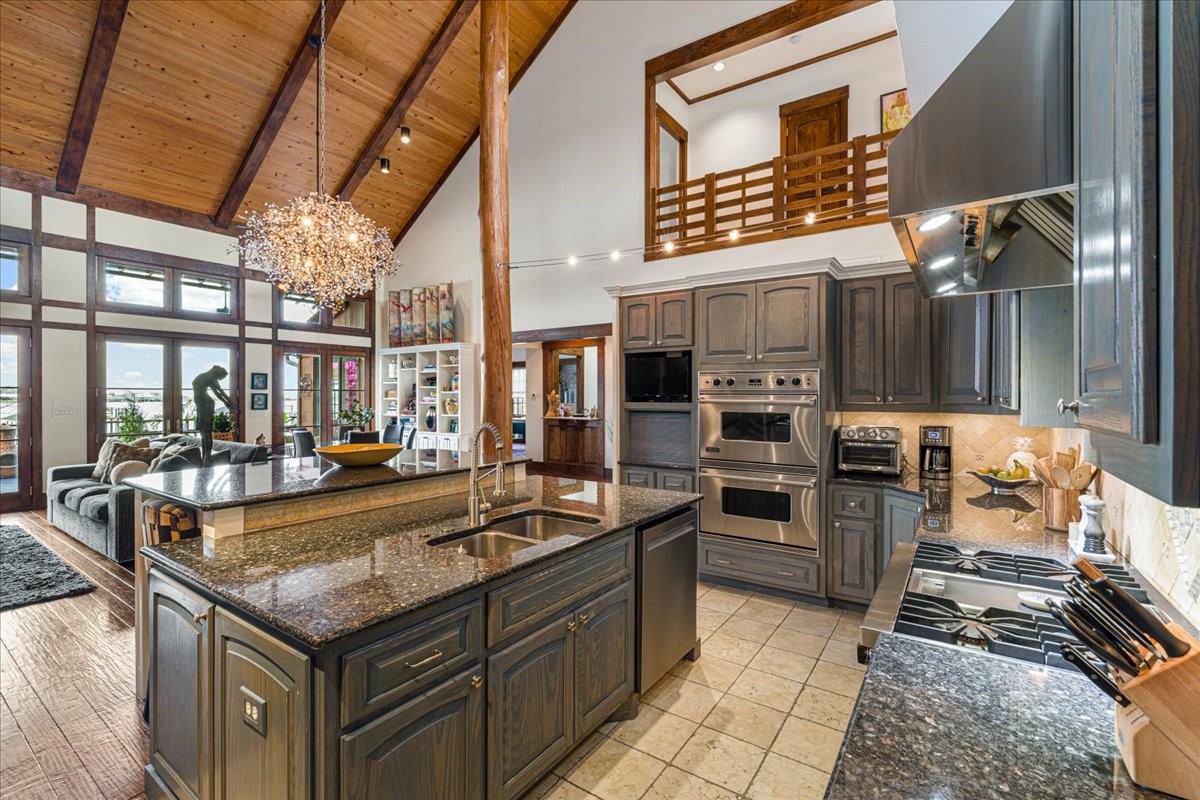 1173 The Shores Drive Corsicana TX 75109