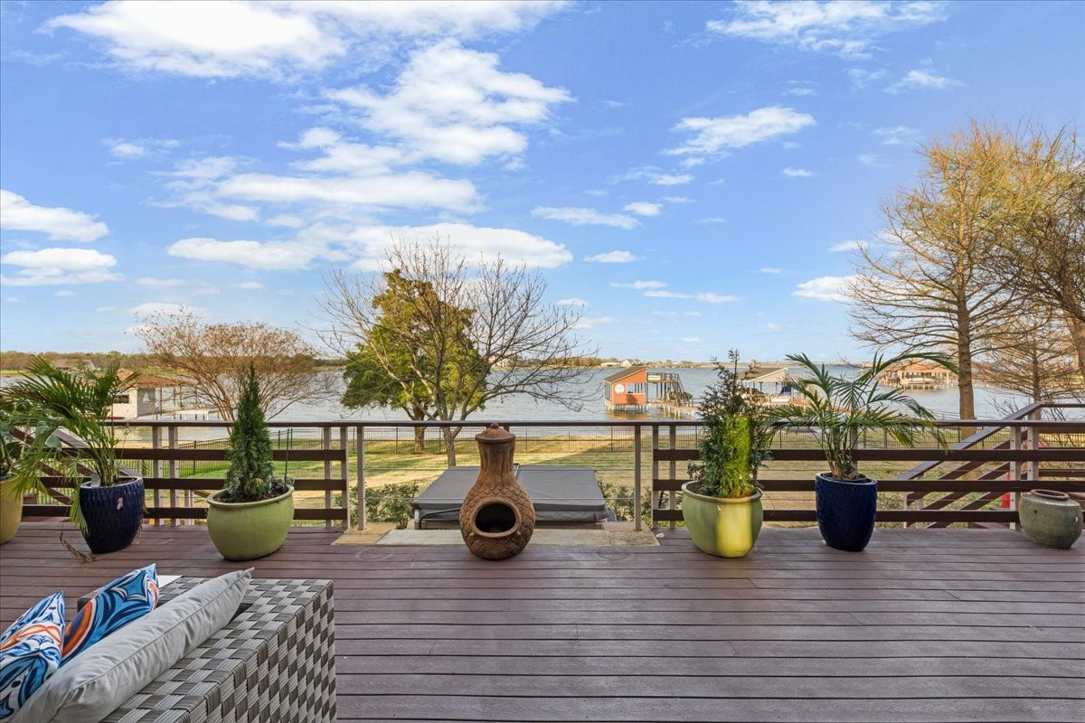 1173 The Shores Drive Corsicana TX 75109
