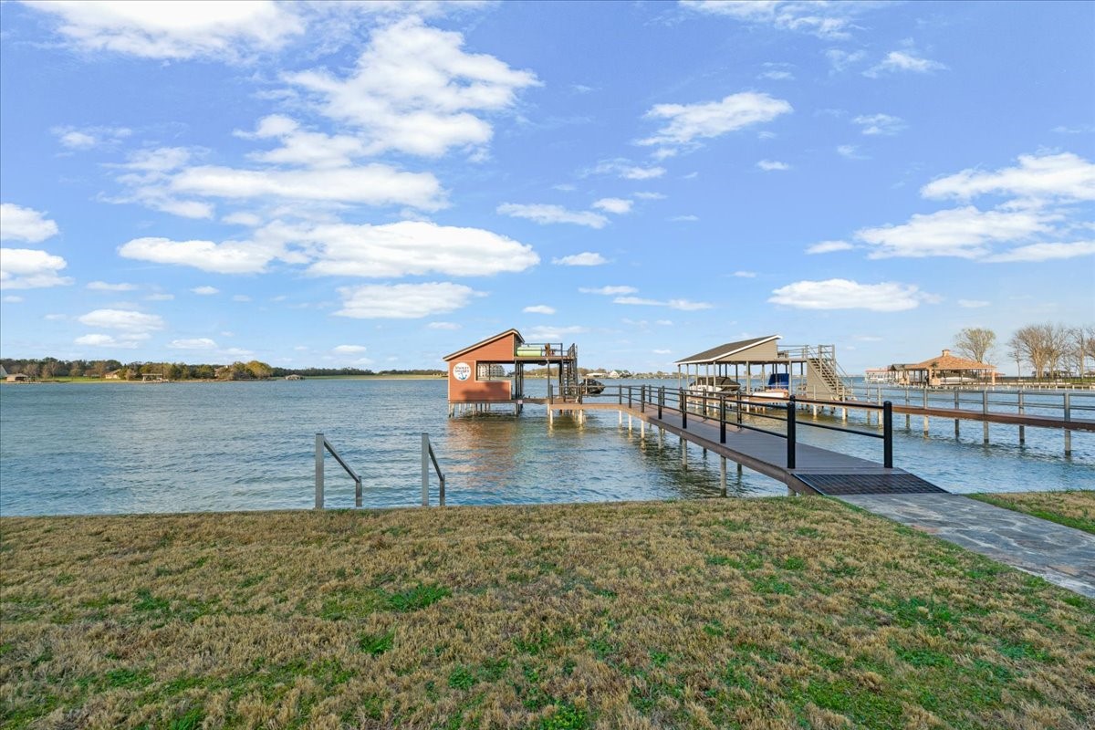 1173 The Shores Drive Corsicana TX 75109