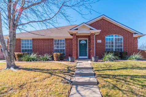1277 Old Oak Drive Cedar Hill TX 75104