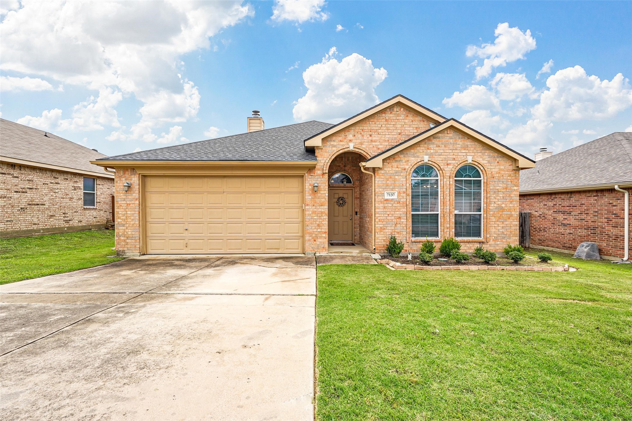 7137 Stewart Lane Benbrook TX 76126