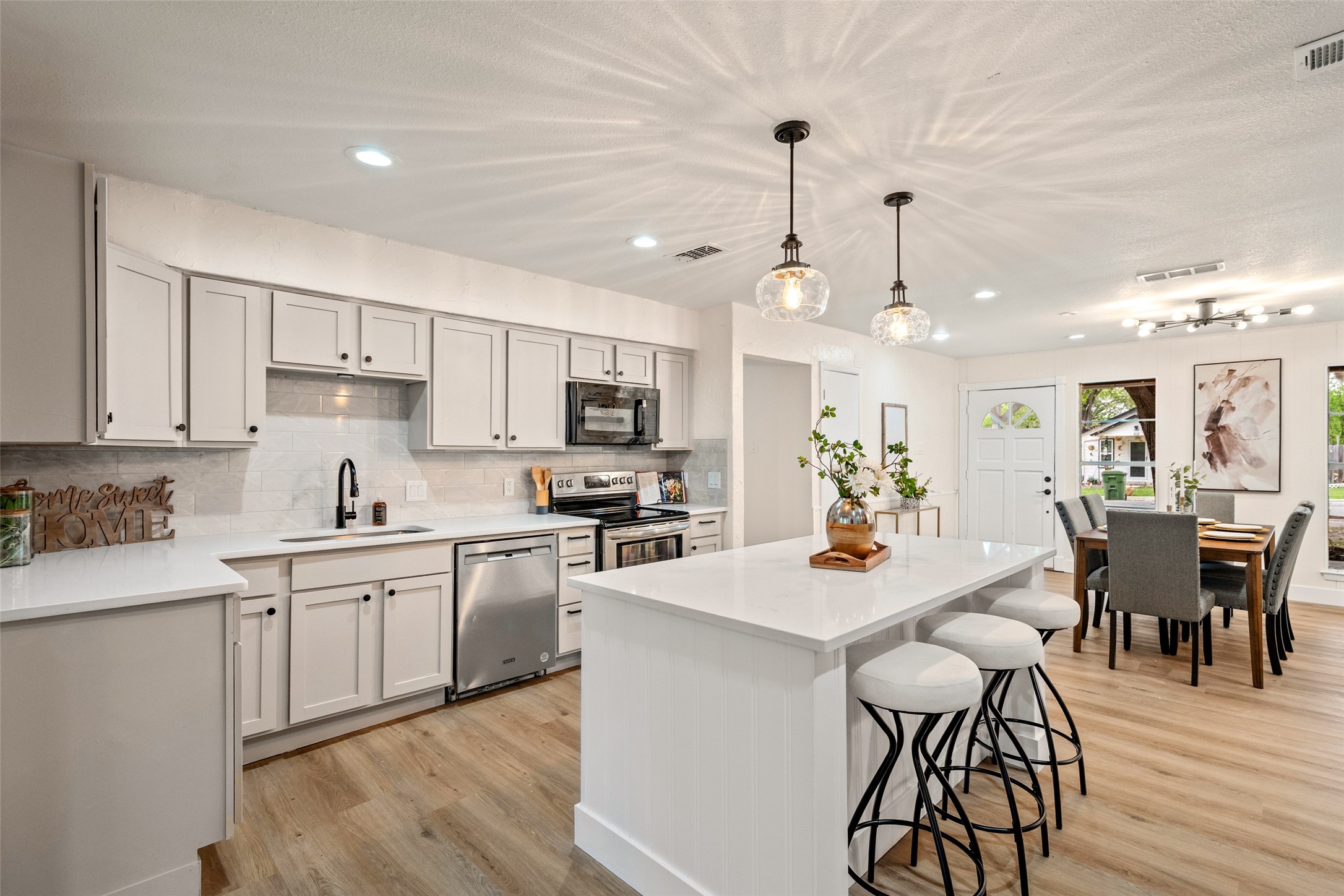 913 Ronald Street White Settlement TX 76108