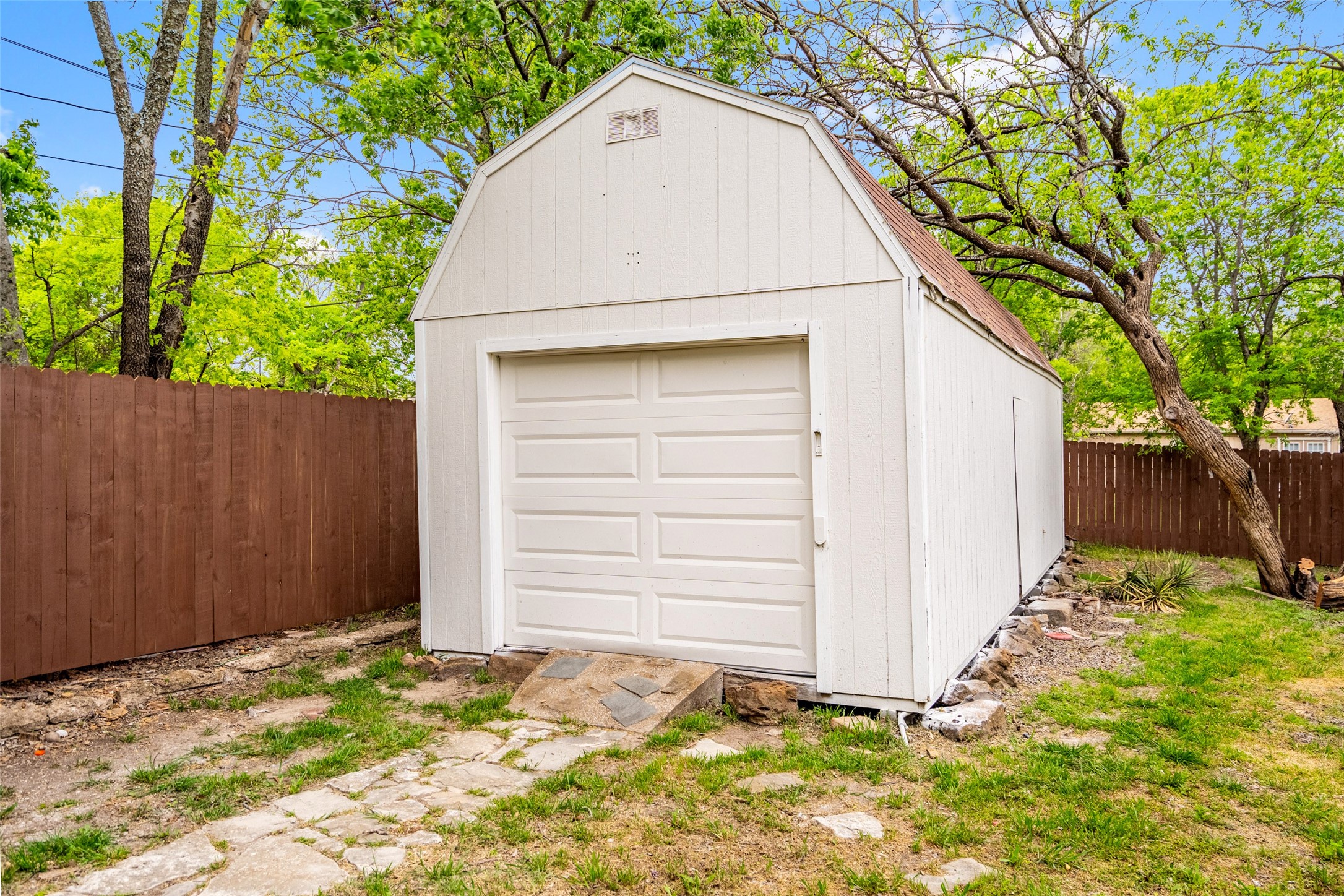 913 Ronald Street White Settlement TX 76108
