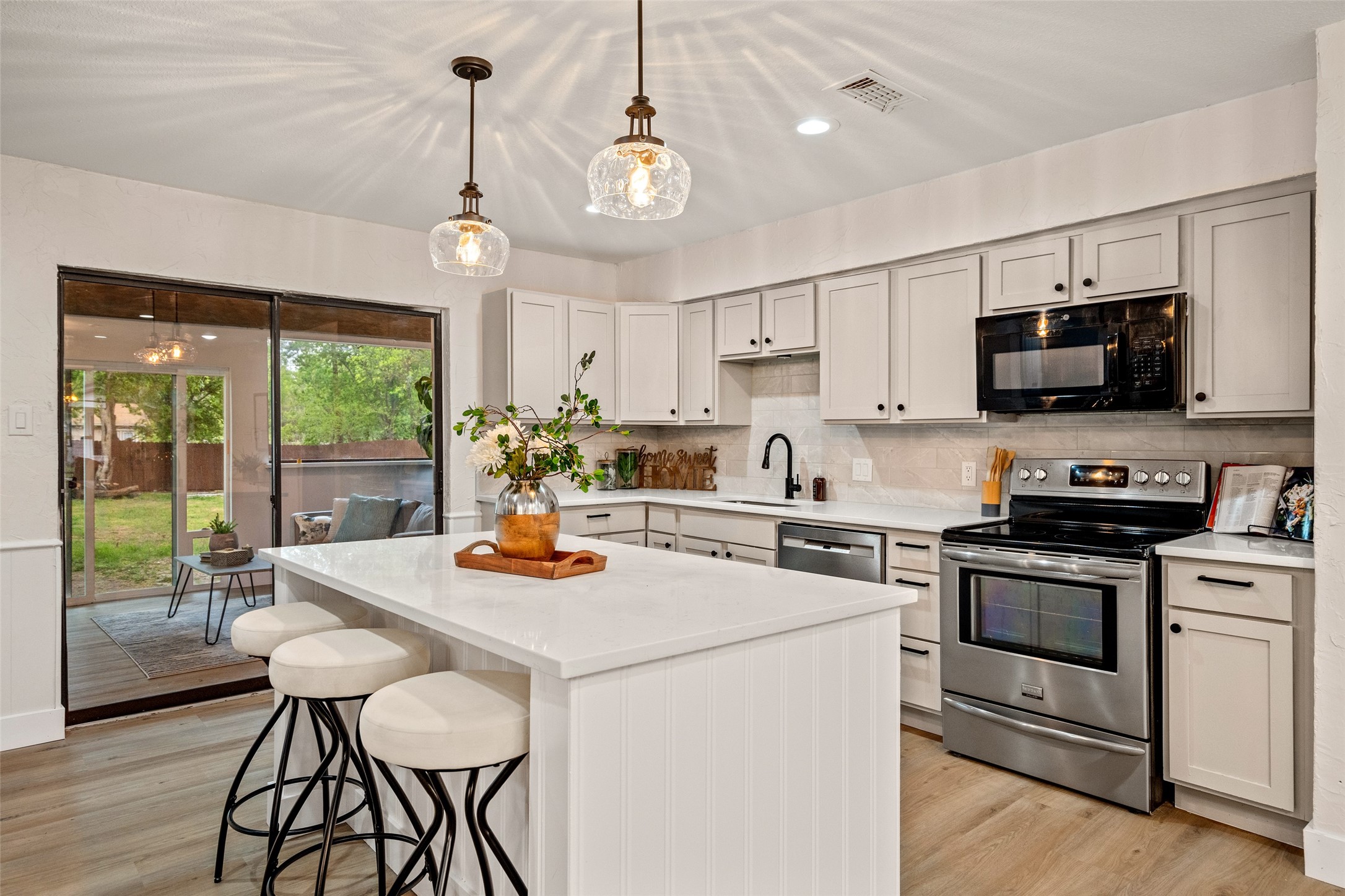 913 Ronald Street White Settlement TX 76108