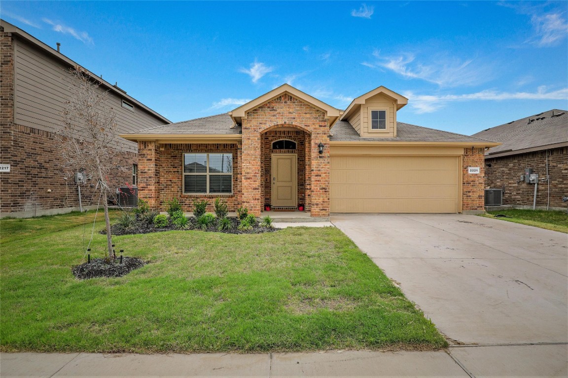 2221 Richburg Street Fort Worth TX 76108