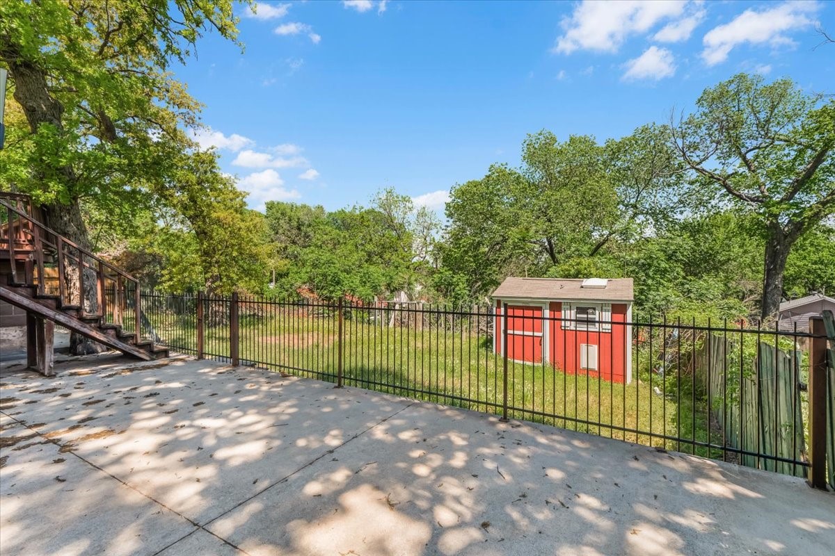 828 Springer Avenue Fort Worth TX 76114
