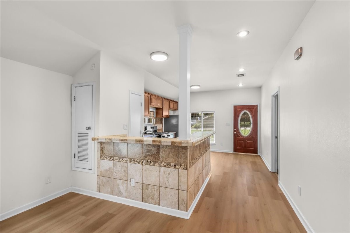 828 Springer Avenue Fort Worth TX 76114