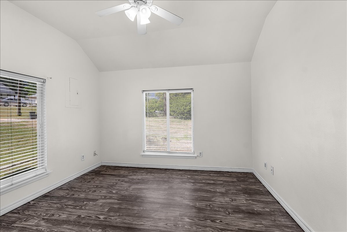 828 Springer Avenue Fort Worth TX 76114
