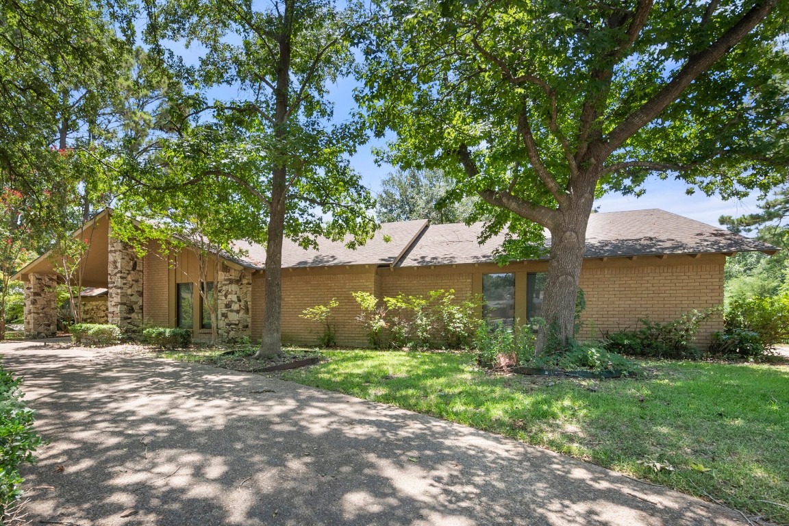 2029 Glenwood Circle Corsicana TX 75110