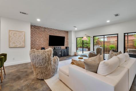 3938 Lively Lane Dallas TX 75220